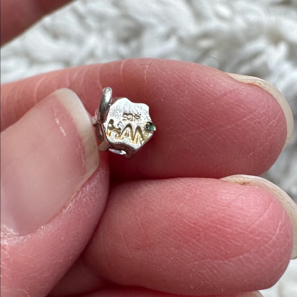 N/A these earrings